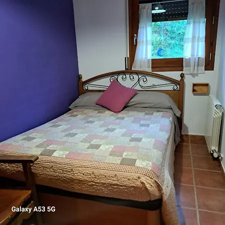 Ensija Pedraforca Apartment *