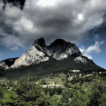 Ensija Pedraforca *